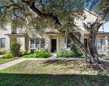 13800 Lyndhurst St - Photo Thumbnail 2