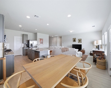 641 Running Creek Dr - Photo Thumbnail 13