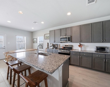 641 Running Creek Dr - Photo Thumbnail 11