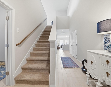 641 Running Creek Dr - Photo Thumbnail 4