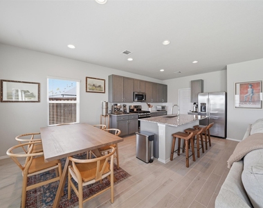 641 Running Creek Dr - Photo Thumbnail 12
