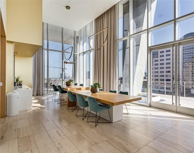 313 W 17th St - Photo Thumbnail 28