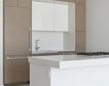 313 W 17th St - Photo Thumbnail 10