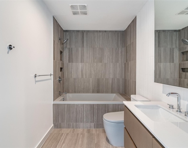 313 W 17th St - Photo Thumbnail 19