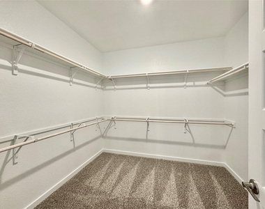 404 Tinto St - Photo Thumbnail 22