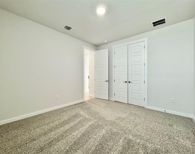 404 Tinto St - Photo Thumbnail 27