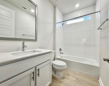 404 Tinto St - Photo Thumbnail 26