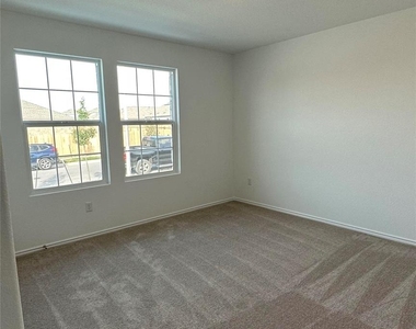 1704 Frontenac St - Photo Thumbnail 9