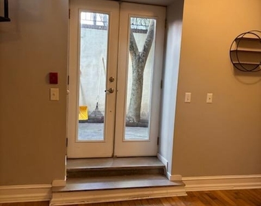 2501 Christian Street - Photo Thumbnail 20