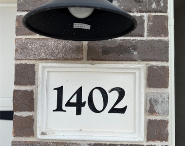 1850 Settlers Glen Dr - Photo Thumbnail 1