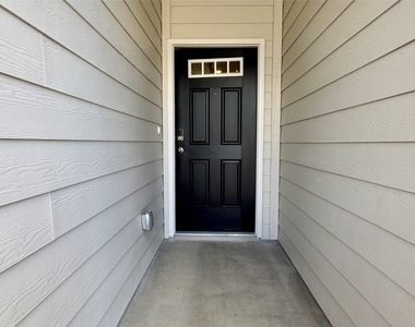 1850 Settlers Glen Dr - Photo Thumbnail 3