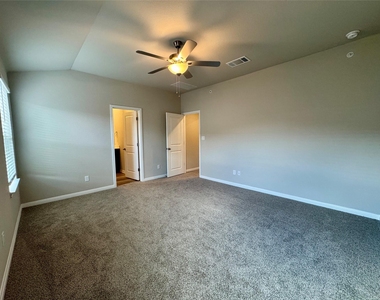 1850 Settlers Glen Dr - Photo Thumbnail 13