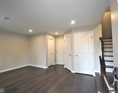 125 Dragon Drive - Photo Thumbnail 2