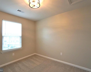 125 Dragon Drive - Photo Thumbnail 18