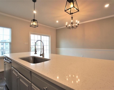 125 Dragon Drive - Photo Thumbnail 6