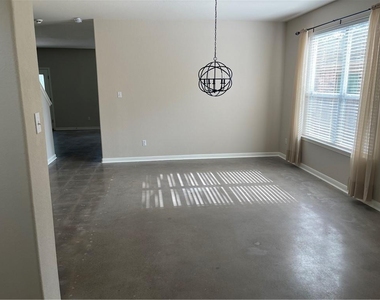 1718 Woodvista Pl - Photo Thumbnail 1