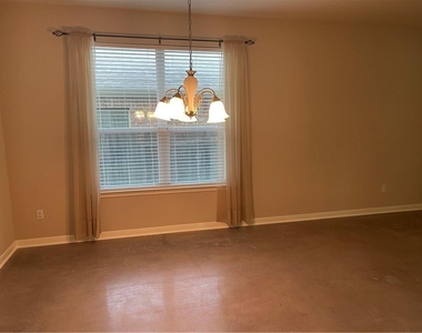 1718 Woodvista Pl - Photo Thumbnail 10
