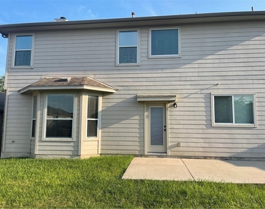 1718 Woodvista Pl - Photo Thumbnail 15
