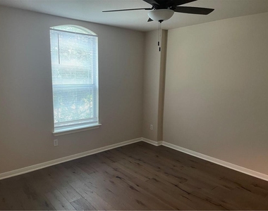 1718 Woodvista Pl - Photo Thumbnail 17
