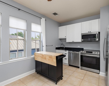 2600 Tom Miller St - Photo Thumbnail 4