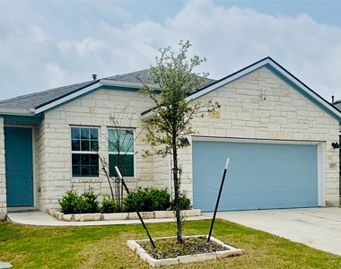 428 Gaida Loop - Photo Thumbnail 1