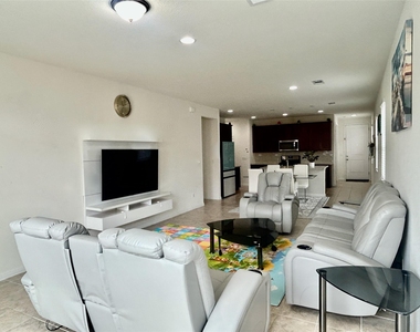 428 Gaida Loop - Photo Thumbnail 9