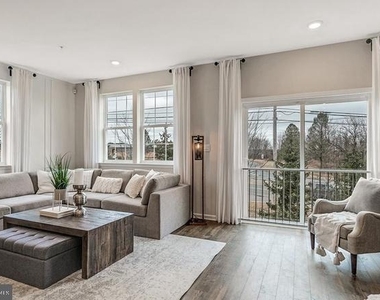1128 Meadowlark Drive - Photo Thumbnail 5