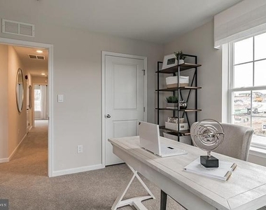 1128 Meadowlark Drive - Photo Thumbnail 13