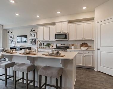 1128 Meadowlark Drive - Photo Thumbnail 27