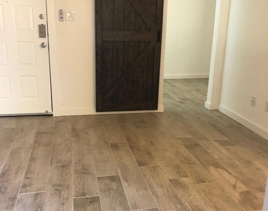 1840 Burton Dr - Photo Thumbnail 6
