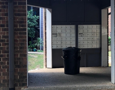 1840 Burton Dr - Photo Thumbnail 3