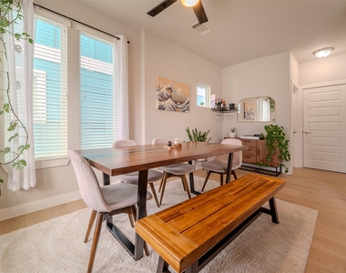 2012 Dinsdale Ln - Photo Thumbnail 1