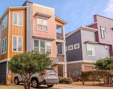 2012 Dinsdale Ln - Photo Thumbnail 12
