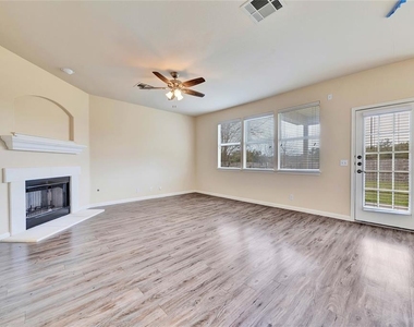 3112 Karstview Cv - Photo Thumbnail 4