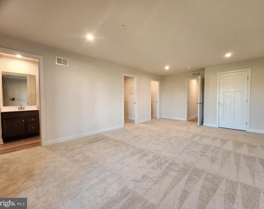 149 Glory Maple Lane - Photo Thumbnail 17