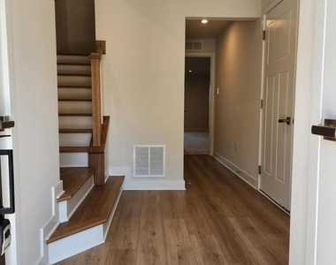 149 Glory Maple Lane - Photo Thumbnail 15