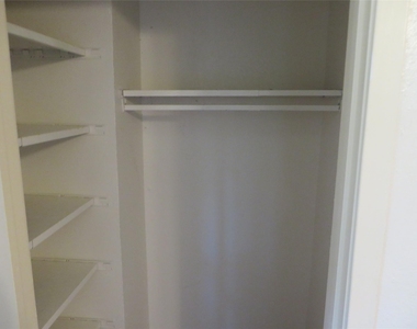 4511 W Village Ct - Photo Thumbnail 12