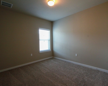 4722 Page St - Photo Thumbnail 21