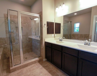 4722 Page St - Photo Thumbnail 18