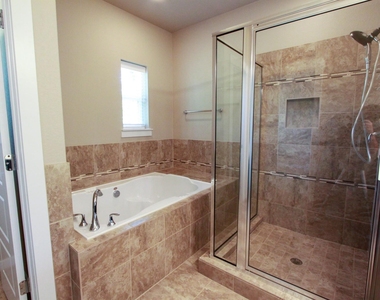 4722 Page St - Photo Thumbnail 19