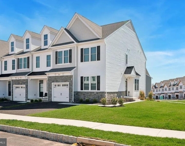 212 Foxhedge Road - Photo Thumbnail 22