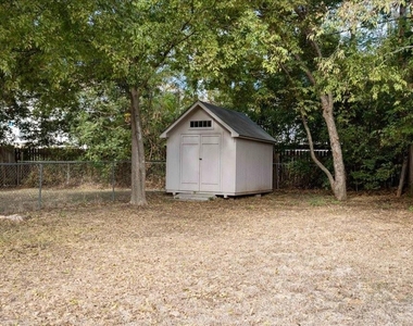 13300 Cowdray Park - Photo Thumbnail 25