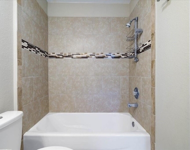 13300 Cowdray Park - Photo Thumbnail 21