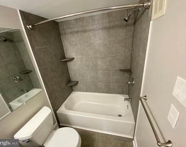 1155 York Road - Photo Thumbnail 10