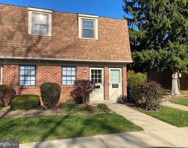1155 York Road - Photo Thumbnail 13