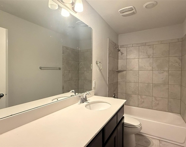 9102 Gage Dr - Photo Thumbnail 15