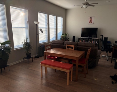 1020 Vista View Dr - Photo Thumbnail 8