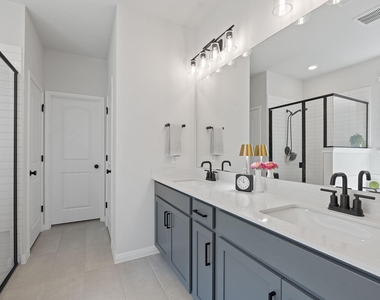179 Kings Canyon Dr - Photo Thumbnail 13