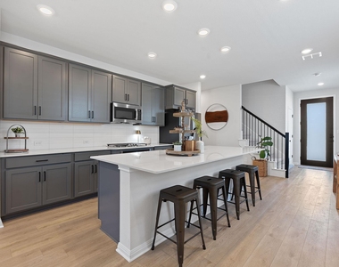179 Kings Canyon Dr - Photo Thumbnail 9