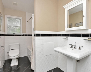 106 Washington Road - Photo Thumbnail 10